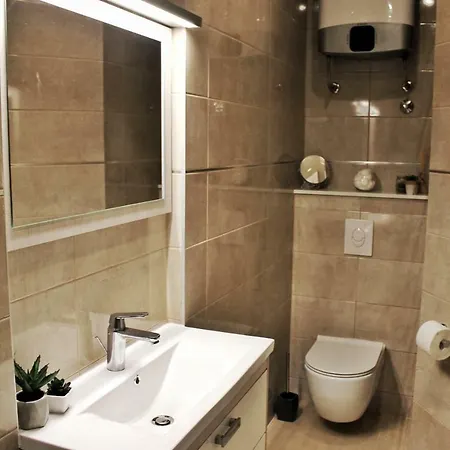 Linda Apartment Split